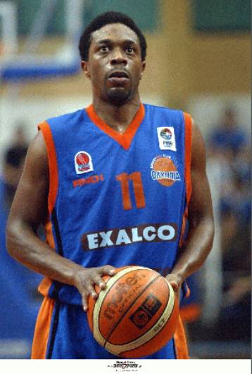 Ο Απόλλων Πατρών συμφώνησε με τον Αμερικανό Ντορέμους Μπένερμαν