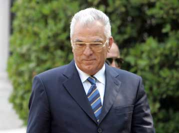 Στον αέρα οι συμβάσεις εργασίας αορίστου χρόνου των γιατρών του ΙΚΑ