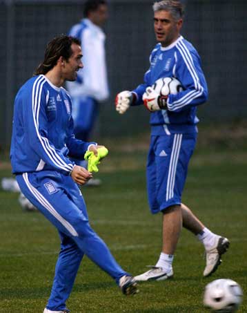 Δέκατη τρίτη και… φαρμακερή για τον Γκέκα, που υπόσχεται γκολ και ζητά ηρεμία