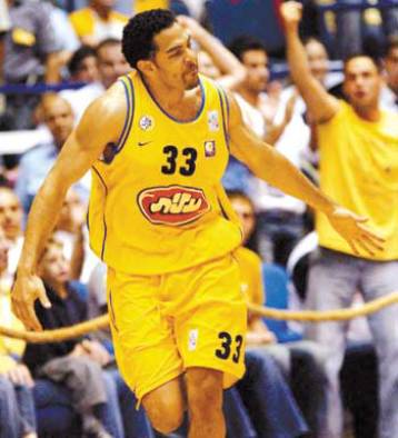 Τέλος από την Κλιμάμιο ο Μπλούθενταλ, που αρέσει στον Ολυμπιακό