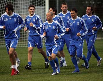 Πανέτοιμη η Εθνική για την Τουρκία, δίλημμα Ρεχάγκελ ανάμεσα σε Σαμαρά και Γκέκα