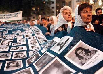 Το πραξικόπημα του 1976 «θυμούνται» οι Αργεντινοί, 31 χρόνια αργότερα