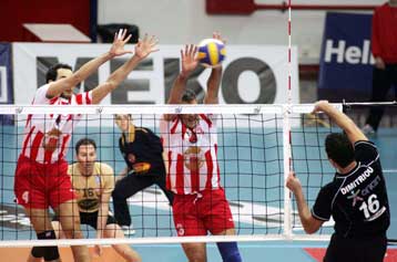 Εξασφάλισε τη δεύτερη θέση ο Ολυμπιακός, άνετες νίκες για Παναθηναϊκό και Ηρακλή