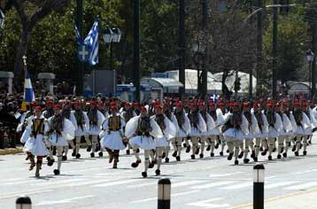 Με μηνύματα υπέρ της ενότητας και της ομοψυχίας τιμήθηκε η 25η Μαρτίου