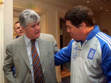 Απόλυτη στήριξη παρέχει ο Γκαγκάτσης στον Ρεχάγκελ