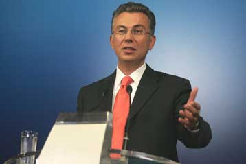 Σε τραπεζικούς λογαριασμούς αναζητούνται τα «ίχνη» των επίμαχων ομολόγων