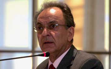 Επαναφέρει ο Δ.Σιούφας το αίτημα για χαρτονομίσματα του ενός και των δύο ευρώ