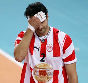 Το ΤΑΑ Ολυμπιακός τιμώρησε τον Μάριο Γκιούρδα με διακοπή συμβολαίου πέντε μηνών