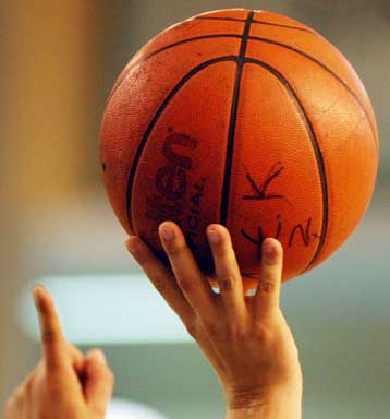 Για την τετράδα ο Πανιώνιος, για τη σωτηρία η ΑΕΚ, κόντρα σε Πατρινούς οι «αιώνιοι»