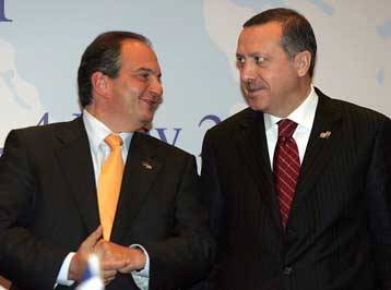 Στην Τουρκία τον Ιούνιο ο Κώστας Καραμανλής για τη Σύνοδο του ΟΣΕΠ