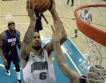 Μία ακόμα εντυπωσιακή εμφάνιση των Μάβερικς και νίκη επί των Χόρνετς