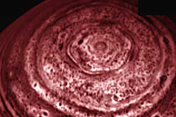 Μυστηριώδης εξαγωνικός σχηματισμός φωτογραφήθηκε στον Κρόνο