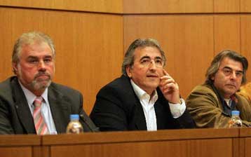 Το νέο προεδρείο και η Εκτελεστική Επιτροπή της ΓΣΕΕ