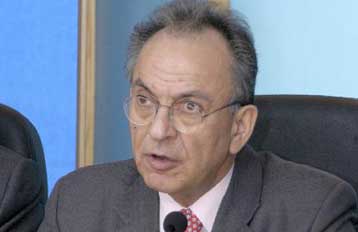 Με την επίτροπο Ντ.Χούμπνερ συναντήθηκε ο Δ.Σιούφας