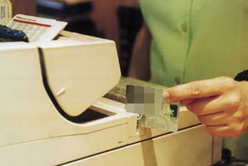 Στοιχεία εκατομμυρίων καρτών «είδαν» χάκερ στα αρχεία αμερικανικής εταιρείας