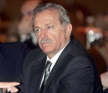 Αναστέλλονται κρατικές επιχορηγήσεις και φορολογικές ελαφρύνσεις προς την ΕΠΟ