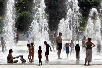 Καυτό καλοκαίρι προβλέπεται για τις βόρειες ακτές της Μεσογείου