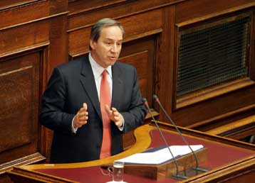 Μείωση 82,5% του ελλείμματος το α δίμηνο του 2007, συγκρατημένη αύξηση δαπανών 7,7%