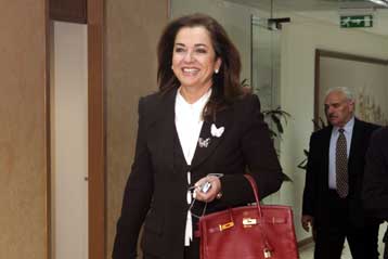 Η ΕΕ πρέπει να αντιμετωπίσει το θέμα του Κοσόβου ενωμένη, δήλωσε η Ντόρα Μπακογιάννη