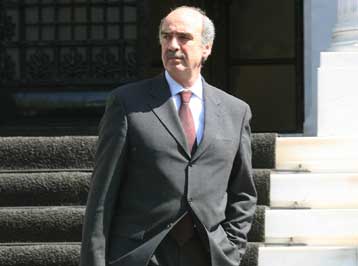 Δηλώσεις με αιχμές από κυβέρνηση και αντιπολίτευση για την επιλογή προσώπων στα Ταμεία