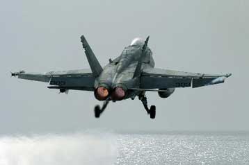 Έτοιμες για επίθεση στο Ιράν οι ΗΠΑ κατά τις ρωσικές υπηρεσίες πληροφοριών