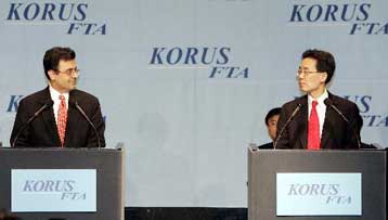 Τη σημαντικότερη εμπορική συμφωνία μετά τη NAFTA υπέγραψαν οι ΗΠΑ με τη Ν.Κορέα