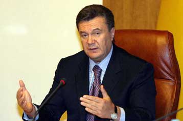 Πολιτική εκεχειρία τέλος στην Ουκρανία, μνήμες από την «Πορτοκαλί Επανάσταση»