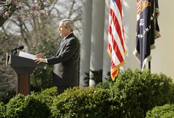 Κατά των Δημοκρατικών για το χρονοδιάγραμμα στο Ιράκ στρέφεται ο Τζορτζ Μπους