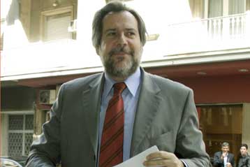 Ευθύνες στην κυβέρνηση από το ΠΑΣΟΚ για την ακρίβεια και τη μείωση του εισοδήματος