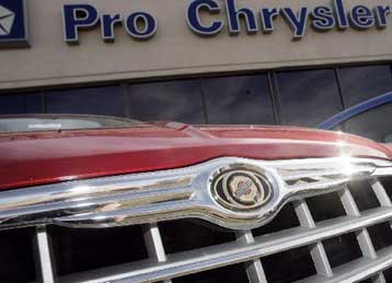 Σε διαπραγματεύσεις για την πώληση της ζημιογόνας Chrysler βρίσκεται η Daimler