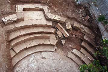 Μοναδικό θέατρο έφερε στο φως η ανασκαφή στο Φισκάρδο Κεφαλονιάς