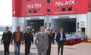 Επίσκεψη του υπουργού Εμπορικής Ναυτιλίας Μ.Κεφαλογιάννη στο λιμάνι του Πειραιά