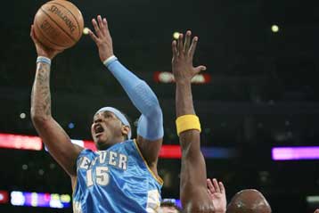 Μεγάλη νίκη για τους Κλίπερς επί των Λέικερς με 90-82