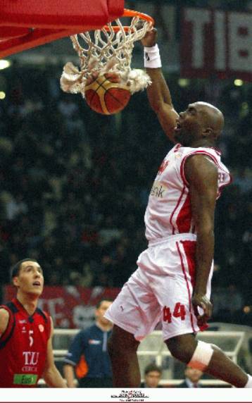 Εκτός φάιναλ-4 ο Ολυμπιακός, ηττήθηκε για δεύτερη φορά από την Ταού