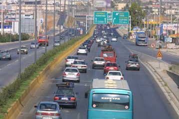 Σε πλήρη ανάπτυξη τα μέτρα της Τροχαίας μέχρι την επιστροφή των εκδρομέων του Πάσχα