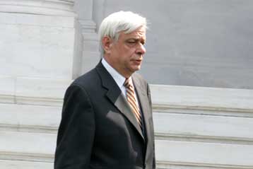 Συνάντηση με τον πρωθυπουργό είχε ο υπουργός Εσωτερικών