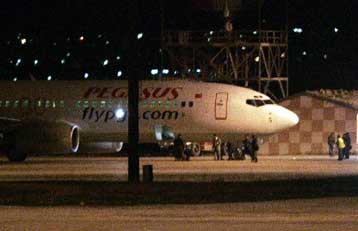 Ειρηνικά έληξε η αεροπειρατεία σε τουρκικό Boeing που απογειώθηκε από το Ντιγιαρμπακίρ