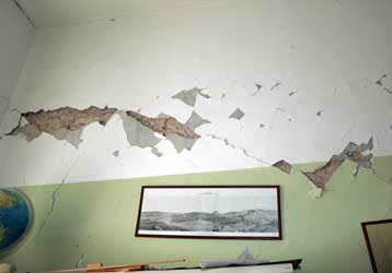 Επιφυλακτικοί οι επιστήμονες για το σμήνος σεισμών στην περιοχή της Τριχωνίδας