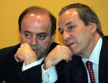 Να στραφούν νομικά κατά των συμβούλων καλεί ο Γ.Αλογοσκούφης τα Ταμεία για τα ομόλογα