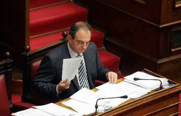 Επανέρχονται τα σενάρια πρόωρης προσφυγής στις κάλπες τον ερχόμενο φθινόπωρο