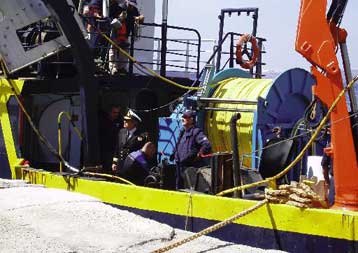 Νέες έρευνες για τους δύο αγνοούμενους του Sea Diamond