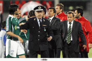 Ο… πανηγυρισμός του Μπούσι και η συγνώμη του «Παπ» προς όλους πλην «ακατανόμαστου»