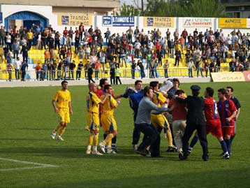 Παρέμβαση εισαγγελέα για τα επεισόδια στα γήπεδα και τις χειρονομίες του Μπούσι