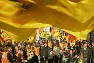 Να αναλάβει δράση η αστυνομία εάν δεν εφαρμοστεί το διάταγμα, καλεί ο Β.Γιουστσένκο