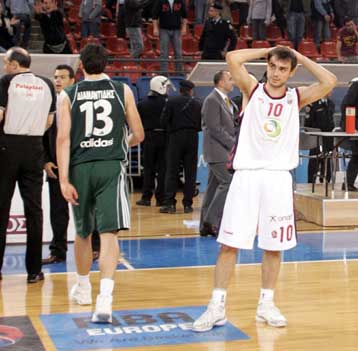 Κλαίνε οι χήρες, κλαίνε και οι παντρεμένες, απαντά ο Λιανός στον Ομπράντοβιτς