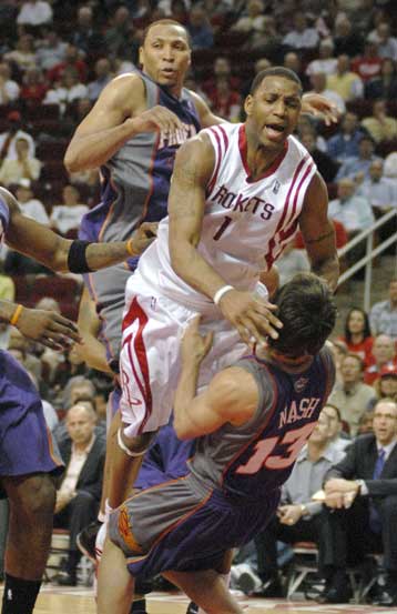 Νίκη των Ρόκετς επί των Σανς και πλεονέκτημα έδρας εν όψει πλέι οφ