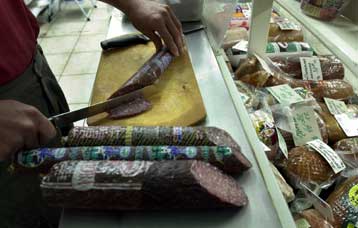 Η συχνή κατανάλωση αλλαντικών βλάπτει τους πνεύμονες