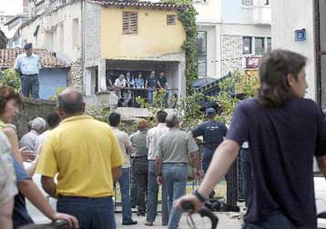 Κάθε ανάμειξη στην υπόθεση Αλεξ αρνήθηκε και η μητέρα των δύο ανήλικων Ελλήνων