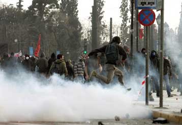 Αθώοι οι 49 κατηγορούμενοι για τα επεισόδια στο συλλαλητήριο της 8ης Μαρτίου