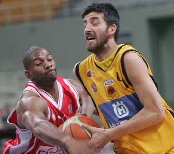 Με Γκαγκαλούδη αλλά χωρίς άλλους πέντε παίκτες η ΑΕΚ κόντρα στην Ολυμπιάδα